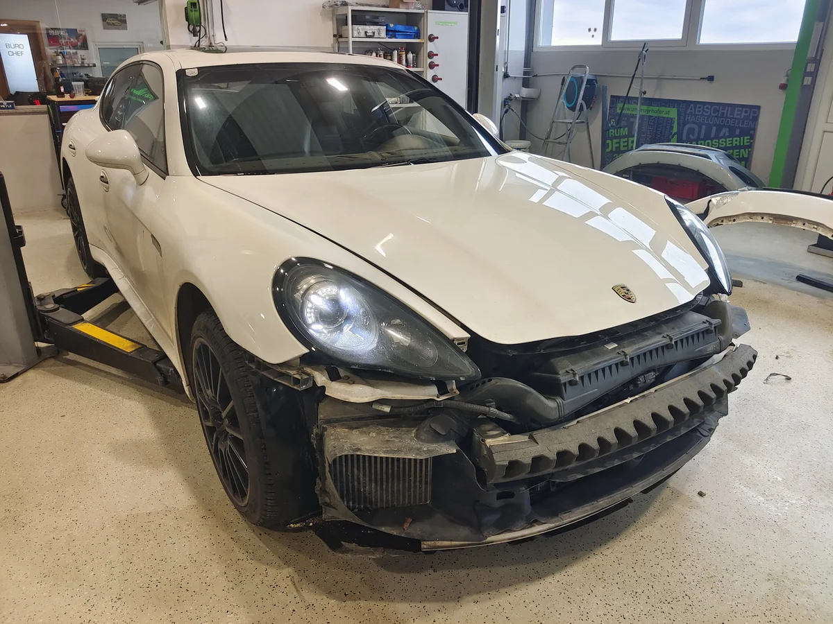KFZ Lackierarbeiten und Oberflächenfinish im Fachbetrieb Haag